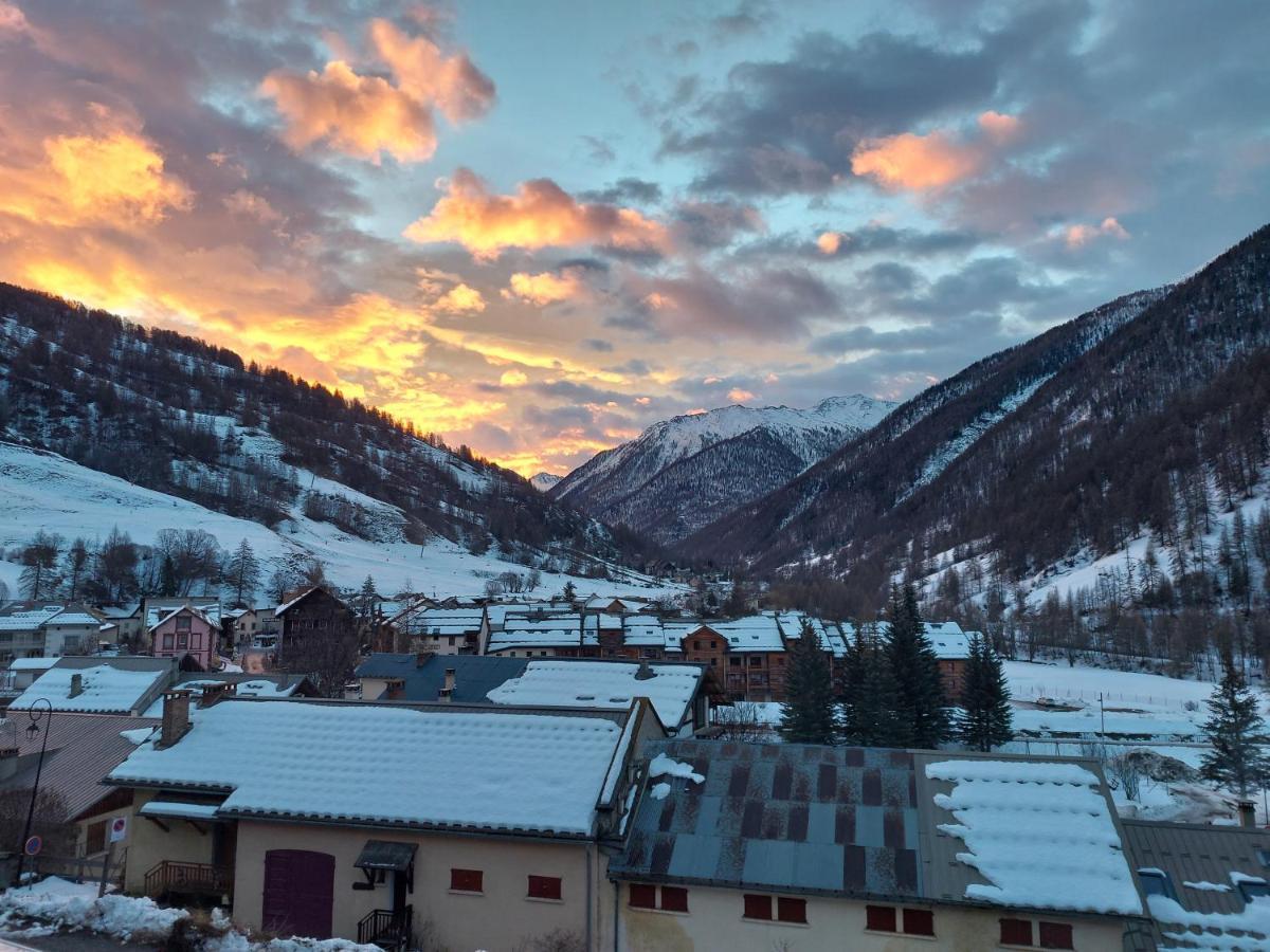 Le Studio Du Queyras Avec Vue Sur La Montagne Abriès Kültér fotó